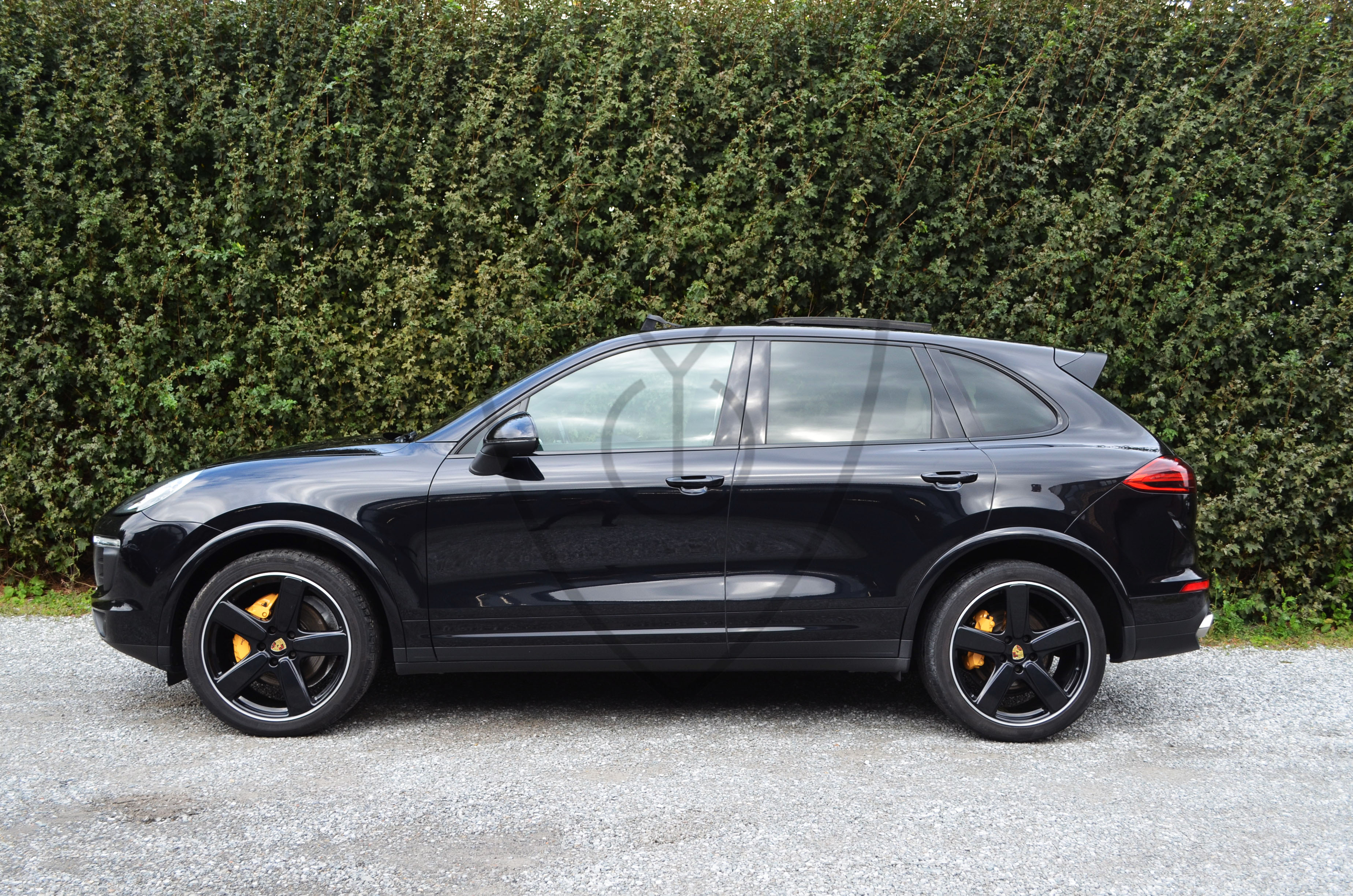 PORSCHE CAYENNE — image 35